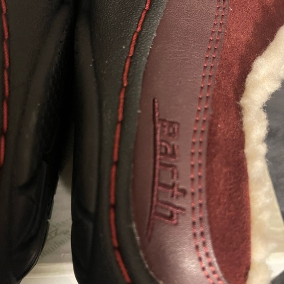 EARTH Indulge Suede Fleeced Lined Clog/Mule. Size 9 Merlot - Picture 8 of 15